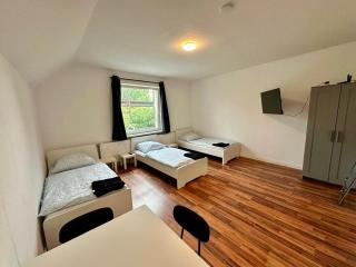 Geräumiges 1-Zimmer Appartement nähe Hamburg für bis zu 3 Personen - - 8