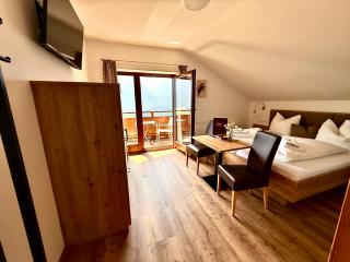 Restaurant - Café - Pension HASSLER - Berg im Drautal - 1