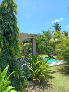 Relaxed Coastal Living - Roches Noires - 0