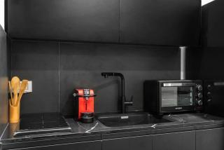 Frishman's Central Studio - BOMB shelter close to the Beach - 1