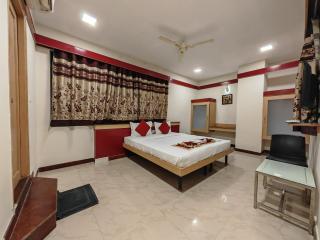 Stayz Royale Hotels - Electronic City - 0