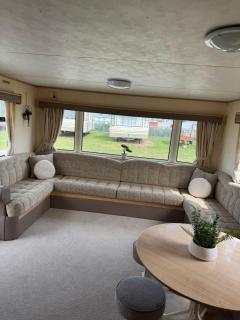 Spacious 8 Berth Caravan in Ingoldmells - Ingoldmells - 6