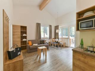 Majestic apartment in Klösterle with sauna on the Arlberg Met Terras - 9