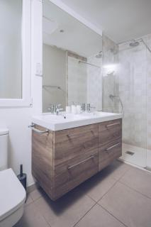 Eclectic 2BR with shared terrace perfect getaway - Gibraltar - 5