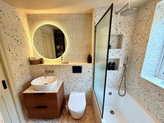 Ultra Modern Central City House - Bristol - 7