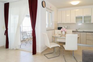 Mile Starigrad - Book your next cozy vacation - 9