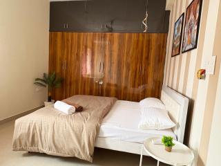 Yana 3Bhk Apartment WiFi AC Smart Tv Kitchen - 7