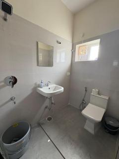 Yana 3Bhk Apartment WiFi AC Smart Tv Kitchen - 5