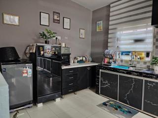CozyRustic Homestay Melaka - Kampong Bukit Katil - 0