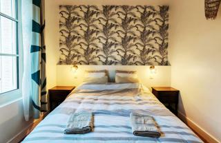 2 chambres - entrée privée - gare & palais de congés à 5 min - self check-in - 3