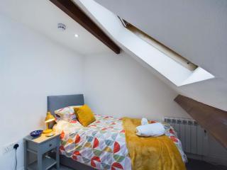 The Loft, ideal for a family break in the picturesque market town of Penrith only 15 minutes for Lake Ullswater - 6