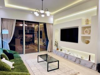 Grande Downtown Dubai - Luxury 1BR Apt near Burj khalifa and Dubai Mall - 5