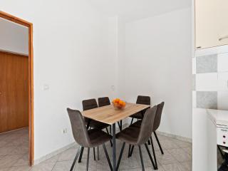 Simplistic Apartment in Vir with Garden - 5