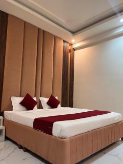 Hotel Pahuna Ghar - Nepālganj - 4