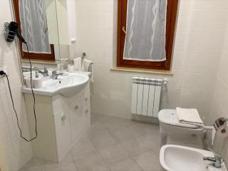 Nicole House - Reggio de Calabre - 1