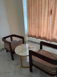 Hotel Pahuna Ghar - 2