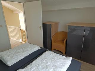 Pleasant holiday home with garden - 5