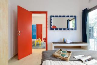 ART style apt steps from Hilton beach Tel Aviv - Tel Aviv - 2