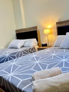 Zayed Elite Retreat pool, garden & breeze - 8