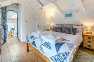 Smugglers Cottage - Porthleven - 8