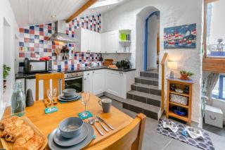 Smugglers Cottage - Porthleven - 6