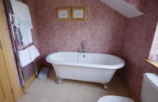 Drum Manor - 2