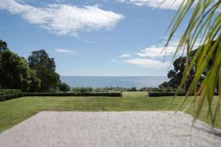 Bungalow Coastal Retreat and Terrace Studios - Tataraimaka - 7