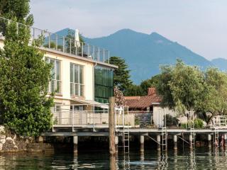 Lakefront Retreat with Garden - Marone - 2