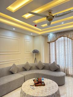 A Cozy 1BHK Suite In Bahria Town - 7