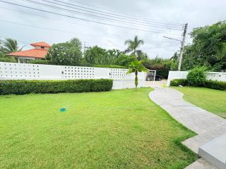 Downtown Hua Hin Villa - 1