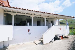 New Peaceful Apartment Near Port - Mirina - 1