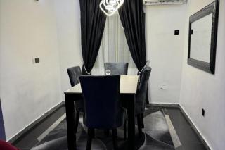 Sleeps6- WiFi- SmartTV- w d - - 7