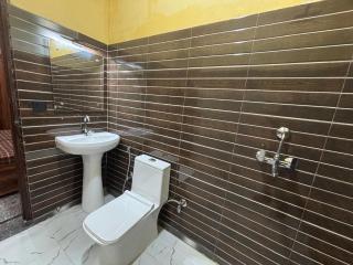 Voyageurs Homestay - 4