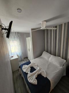 HOSTAL FONCALADA - Oviedo - 6