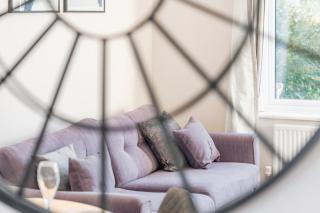 Ascot Racecourse Apartment - Free Parking - By Tempstay - 9