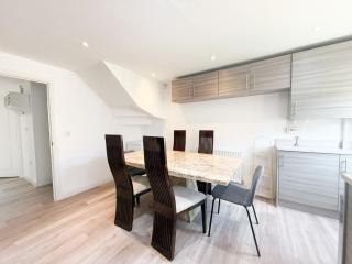 Serene Home ideally connected to Central London - 4