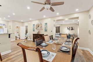 Cozy 4BR Home, Sleeps 12, Near PHL, Eagles Field, UPENN, Fast Wi-Fi, Queen Bed, Parking - East Lansdowne - 1