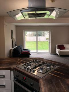 Affordable 5-bed family home overlooking the popular West Park - Wolverhampton - 1
