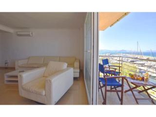 Harborfront Escape in Mallorca - 6