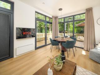 Cozy Mamer Lodge with Private Hot Tub - 4 Guests - Fouhren - 2