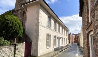 CANTRE SELYF - Historic Property in the Centre of Brecon - Brecon - 0