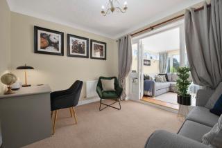 WhiskAwayStays Toulouse Drive - Norton - 2