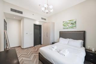 Family-Sized 4BR I Pool, Jacuzzi & Gym - 1