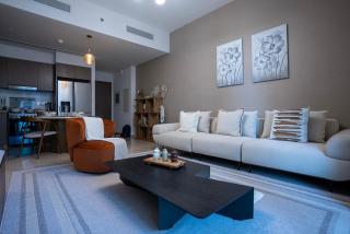 Grande Downtown Dubai - Luxury 2BR Apt with Balcony & Stunning City Views - 3