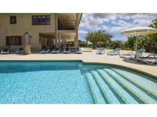 House in Majorca with Pool and Mountain Views - 1