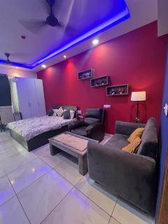 Supertech Panoramic View Studio Flat 11th Floor - 7
