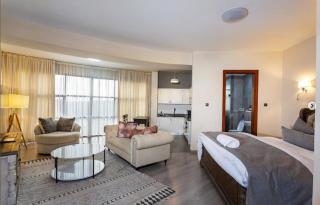 Kika Des Suites - 2