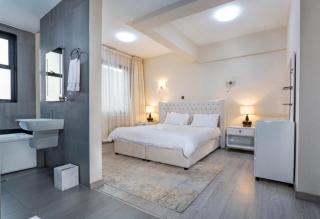 Kika Des Suites - 1