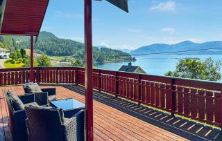 2 Bedroom Stunning Home In Foldfjorden - - 0