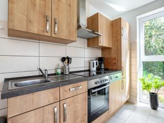 Lakeside Comfort with Balcony - Eutin - 2